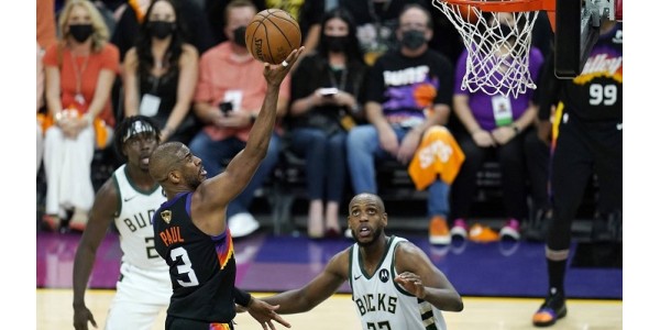 Phoenix Suns voitti NBA-finaalin ensimmäisen ottelun tällä kaudella